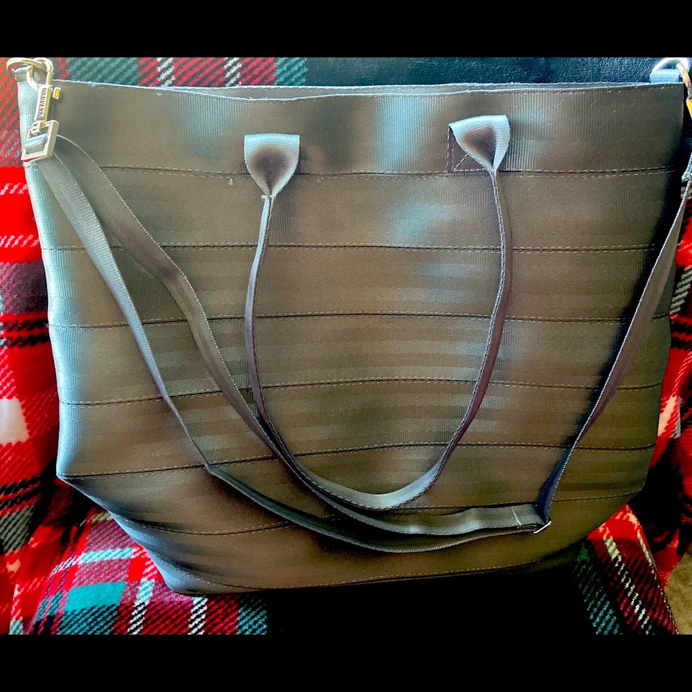 Harvey’s Seatbelt Tote